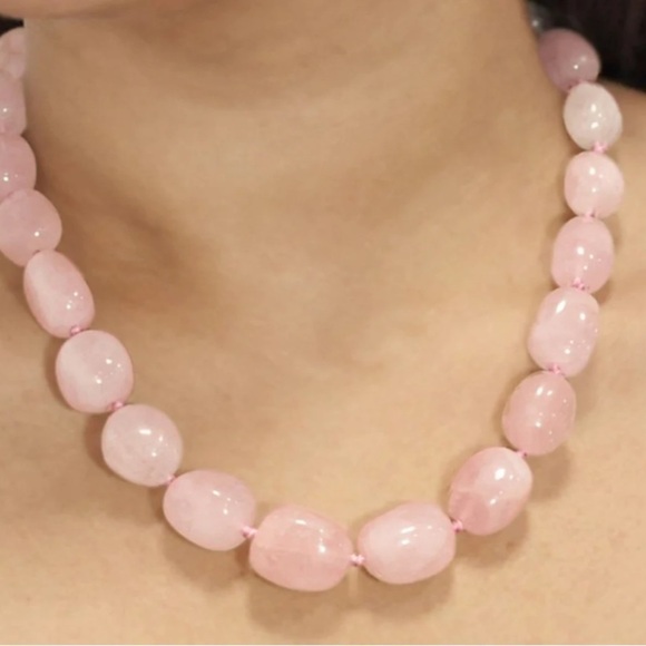 Women’s Natural Rose Quartz Crystals Necklace 20” - Picture 4 of 9